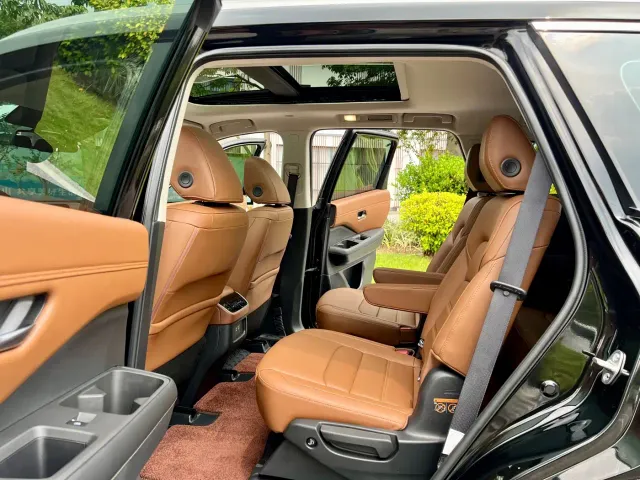 Nissan Terra — Фото автомобиля 10