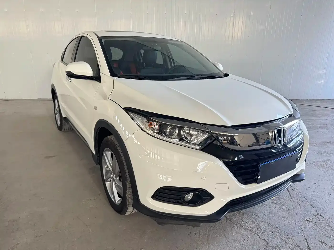 Honda Vezel 2022 1.5L CVT Phantom Night Pioneer Edition — Фото автомобиля 2
