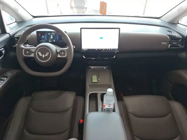 Wuling Starlight 730 — Фото автомобиля 9
