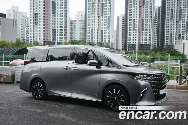 Toyota Alphard Generation 4 — Фото автомобиля 5