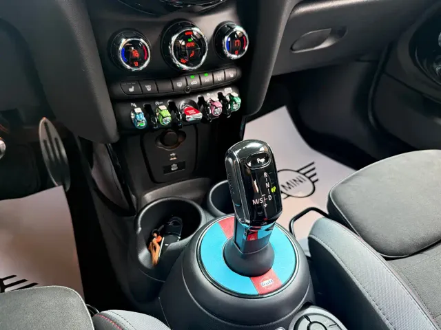 MINI Hatch — Фото автомобиля 17