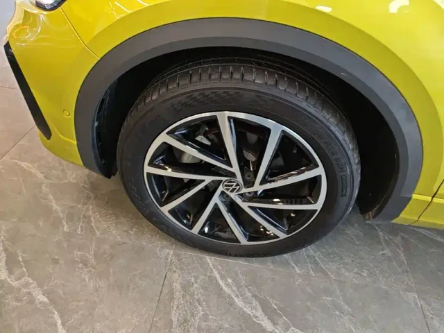 Volkswagen T-Roc — Фото автомобиля 22
