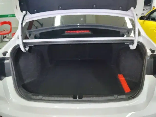 Geely Emgrand — Фото автомобиля 18