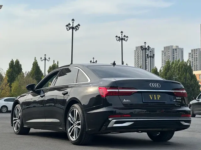 Audi A6L — Фото автомобиля 13