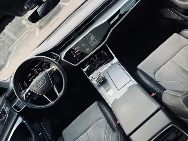 Audi A6L — Фото автомобиля 12