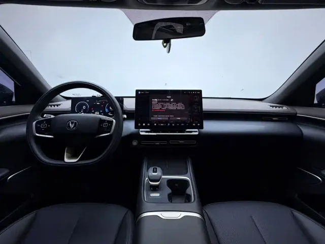 Changan Eado — Фото автомобиля 10