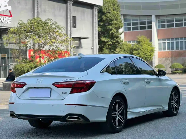 Honda Inspire — Фото автомобиля 15