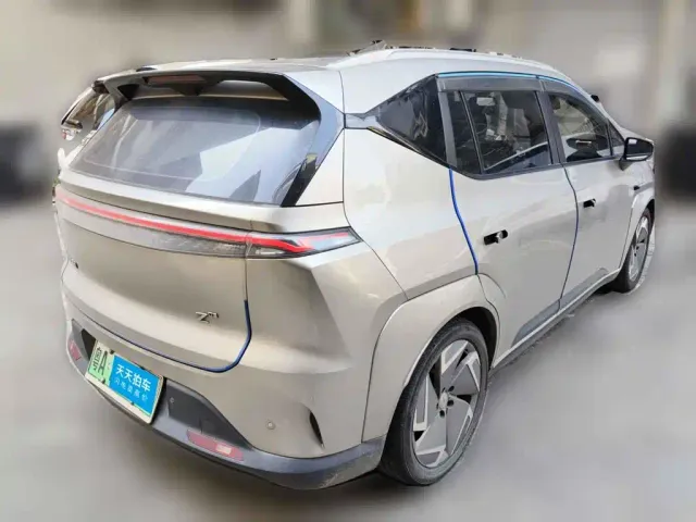 Hycan Z03 — Фото автомобиля 2