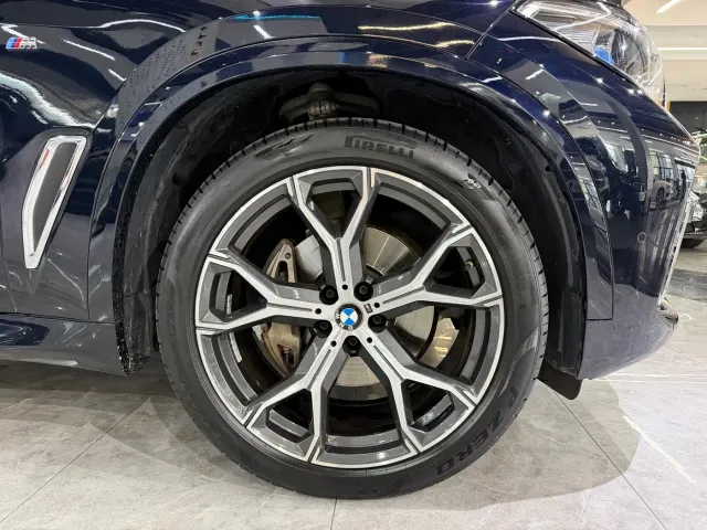 BMW X5 — Фото автомобиля 15