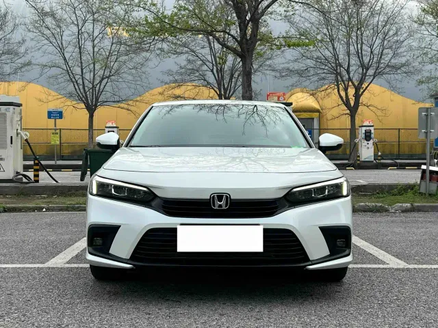 Honda Civic — Фото автомобиля 2