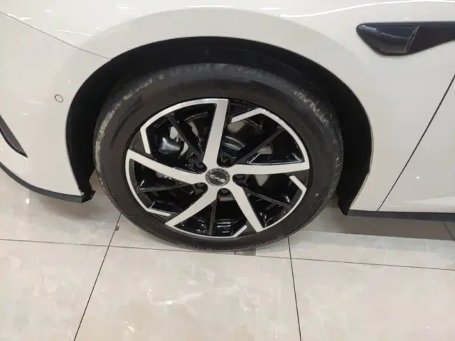 BYD Seal 07 DM-i — Фото автомобиля 22