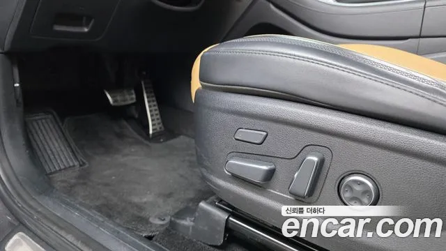 Hyundai Santafe Новый Santa Fe Бензин 2.5T 2WD — Фото автомобиля 29