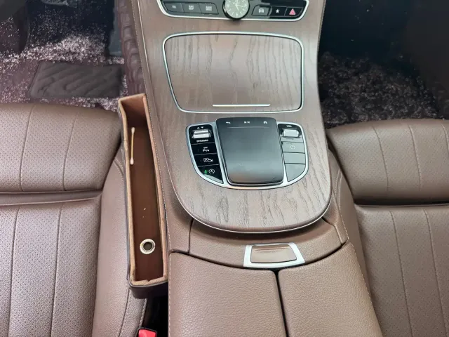 Mercedes-Benz E-Class — Фото автомобиля 7