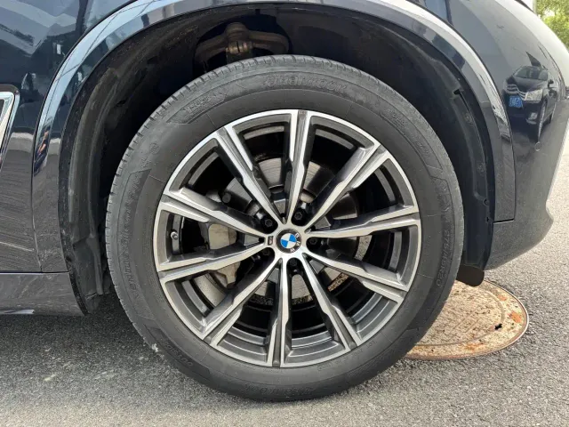 BMW X5 — Фото автомобиля 21