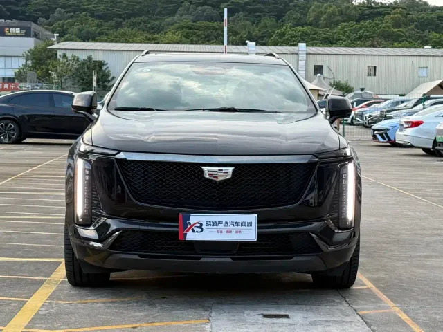 Cadillac XT5 — Фото автомобиля 2