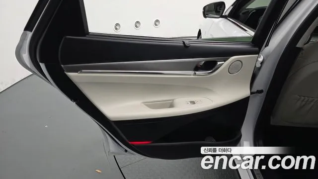 Hyundai Grandeur (New) Hybrid — Фото автомобиля 14