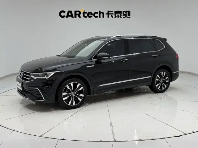 Фотография автомобиля — Volkswagen Tiguan L