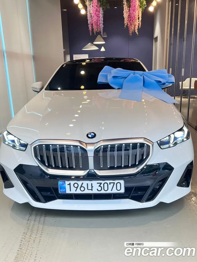 BMW 5-Series 5 серия (G60) 530i xDrive M Sport — Фото автомобиля 3
