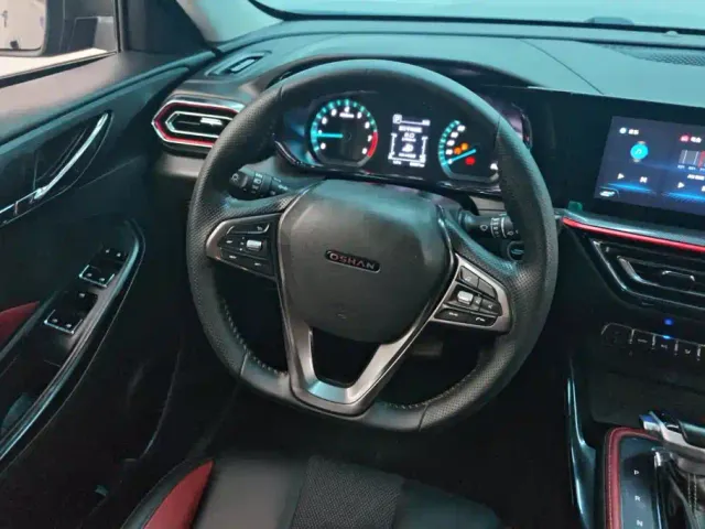 Changan Oushang X5 — Фото автомобиля 15