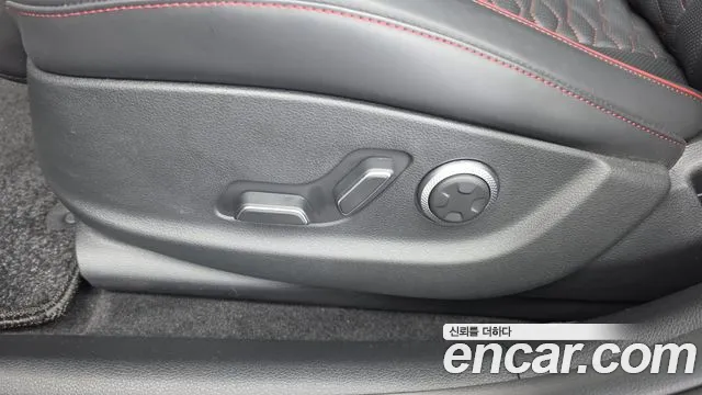 Genesis G80 Бензин 3.5 турбо AWD — Фото автомобиля 7