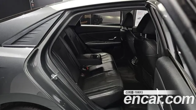Hyundai Avante CN7 — Фото автомобиля 16