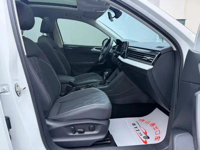 Volkswagen Tiguan L — Фото автомобиля 8