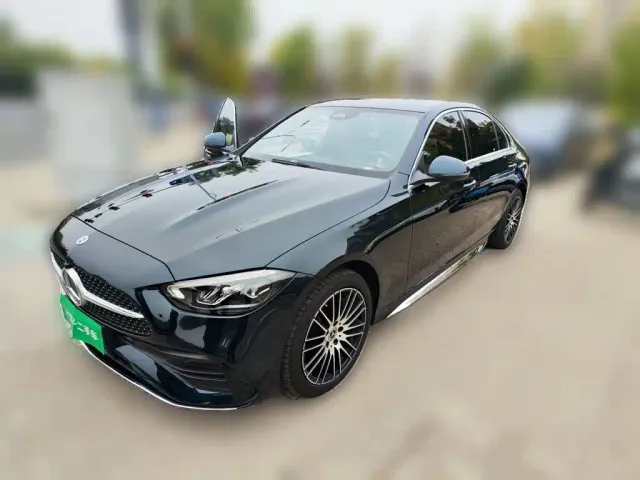 Фотография автомобиля — Mercedes-Benz C-Class