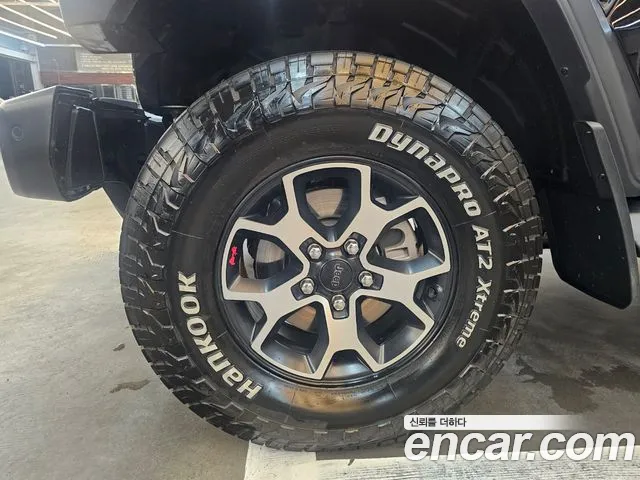 Jeep Wrangler — Фото автомобиля 5
