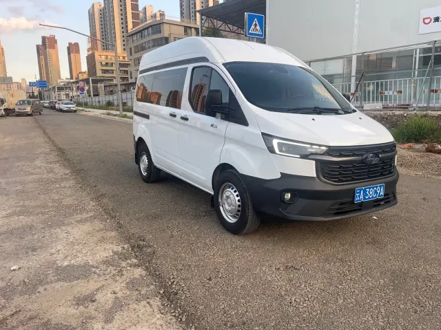 Ford Transit — Фото автомобиля 3