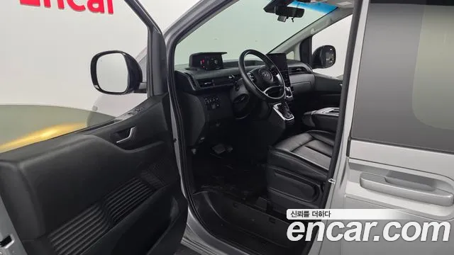 Hyundai Staria Staria Tourer 11 мест — Фото автомобиля 10