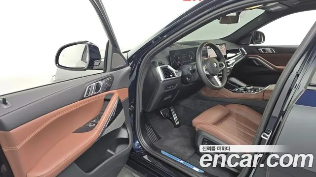 BMW X6 xDrive40i M Sport — Фото автомобиля 10
