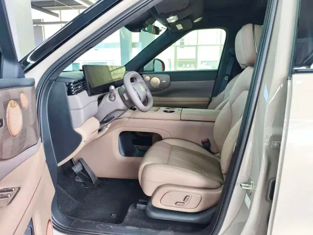 IM Motors LS8 — Фото автомобиля 9