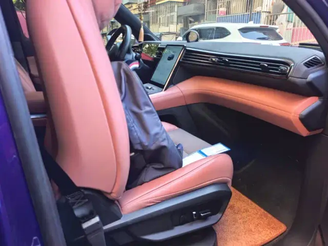 Nio EC6 — Фото автомобиля 8