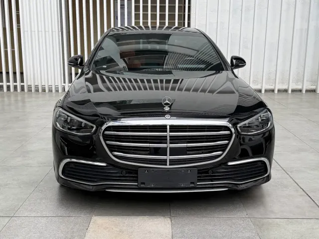Mercedes-Benz S-Class — Фото автомобиля 3