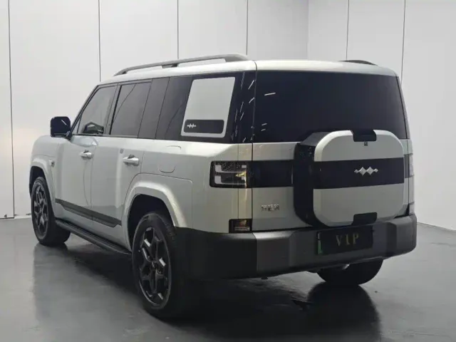 BYD FangChengBao Titanium 7 — Фото автомобиля 9