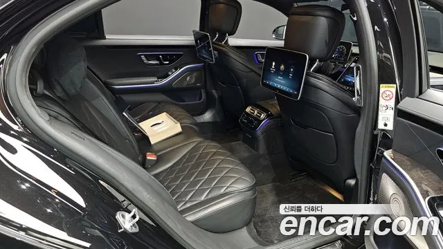 Mercedes-Benz S-Class — Фото автомобиля 12