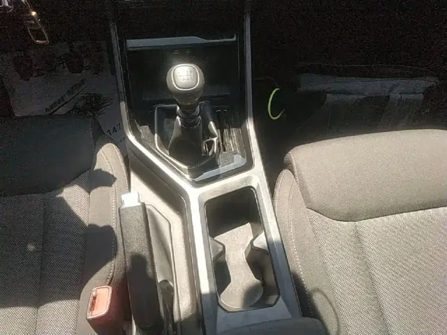 Wuling Asta — Фото автомобиля 12