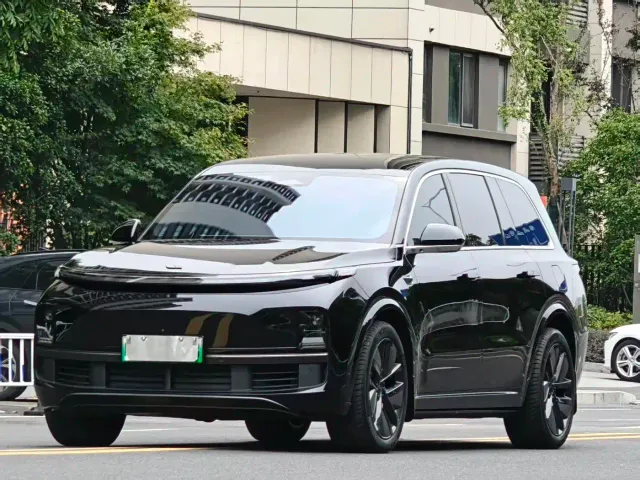 Фотография автомобиля — Li Auto L9