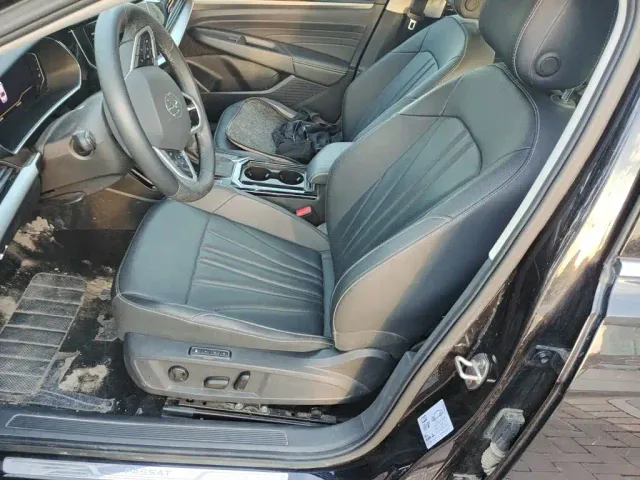 Volkswagen Passat — Фото автомобиля 11