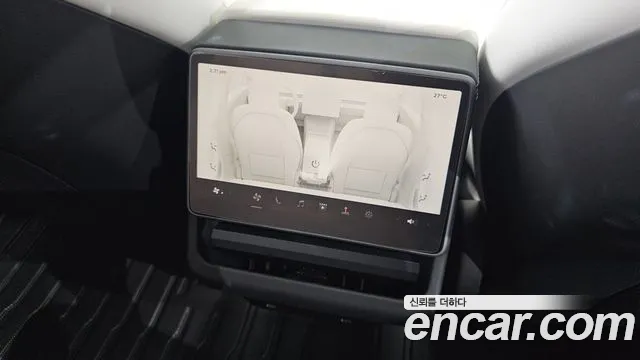Tesla Model 3 — Фото автомобиля 25