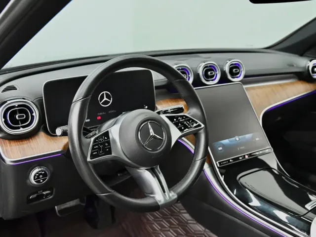 Mercedes-Benz C-Class — Фото автомобиля 18