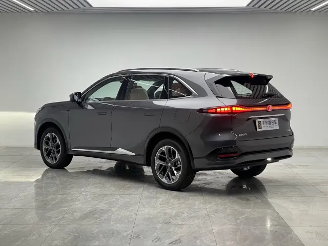 Changan CS75 Plus — Фото автомобиля 4