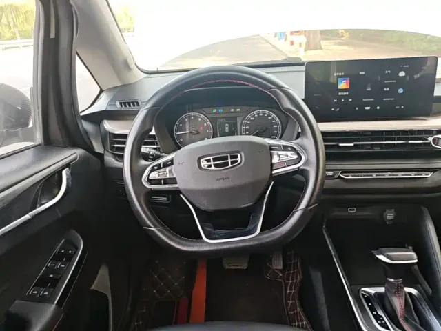 Geely Vision X3 — Фото автомобиля 10