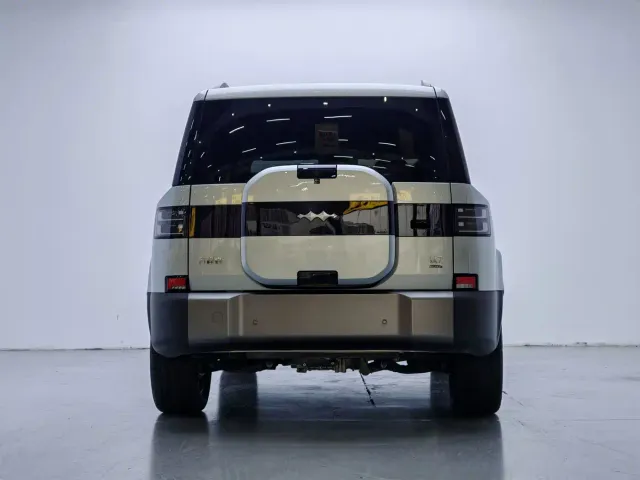 BYD FangChengBao Titanium 7 — Фото автомобиля 11