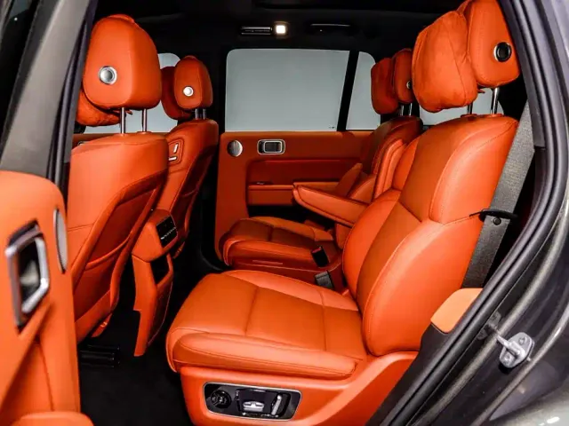 Li Auto L8 — Фото автомобиля 15