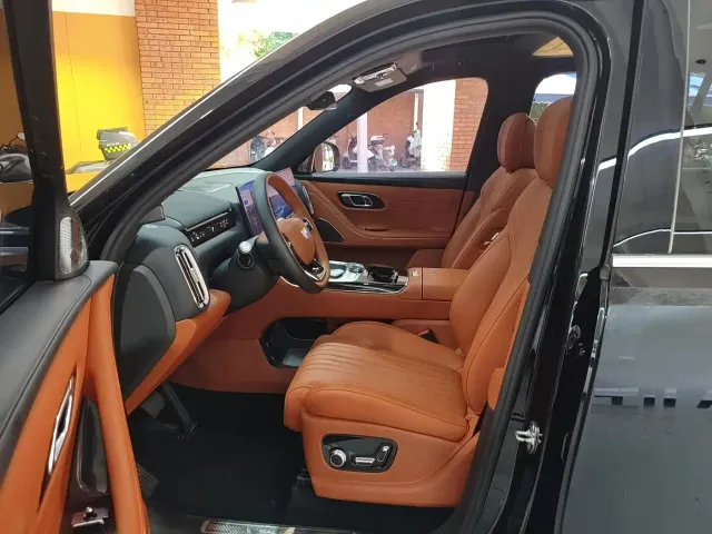 Geely Galaxy M9 — Фото автомобиля 9
