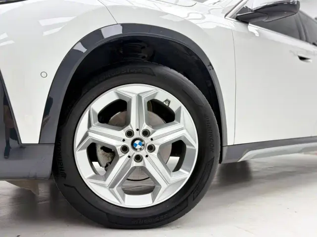 BMW X1 — Фото автомобиля 11