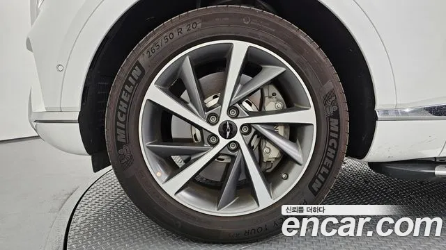 Genesis GV80 2.5T Бензин AWD — Фото автомобиля 3