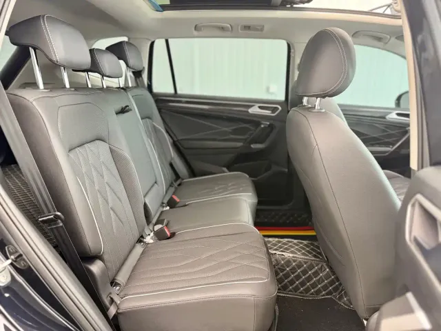 Volkswagen Tiguan L — Фото автомобиля 16