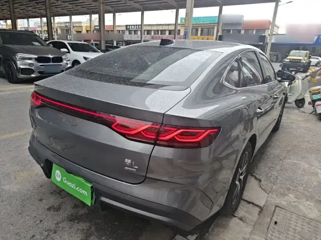 BYD Qin L — Фото автомобиля 6